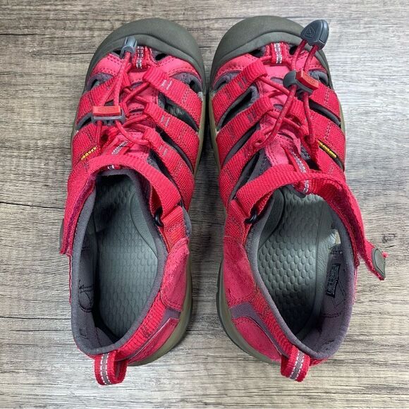 Keen~Youth Girl’s~”Newport H2” Outdoor Washable Hiking Red Rose~Sandals~Size 4 - Picture 10 of 12